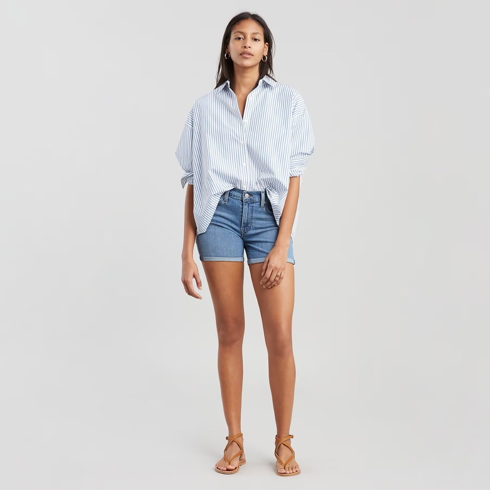 Levis Mid Length Women’s Blue Denim Shorts Size 29